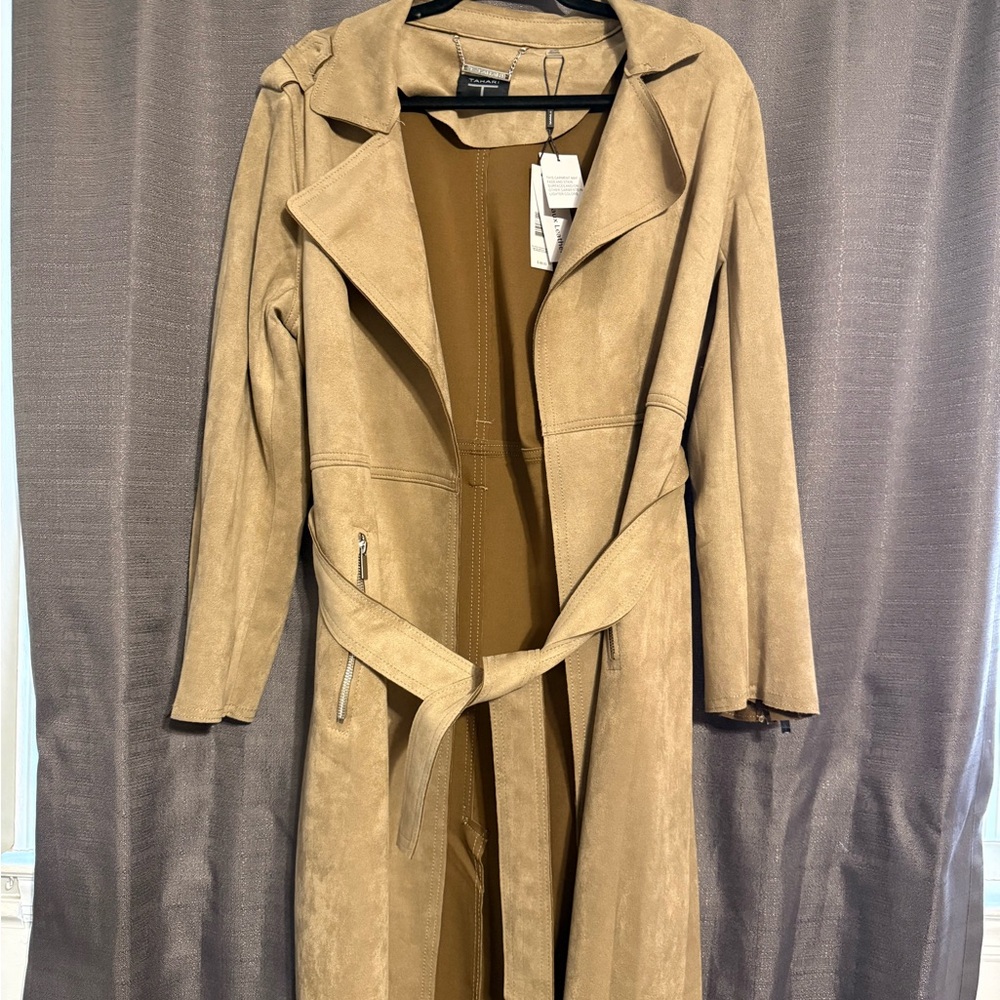 ⭐️ SOLD ⭐️ Tahari Camel Suede Trench Coat